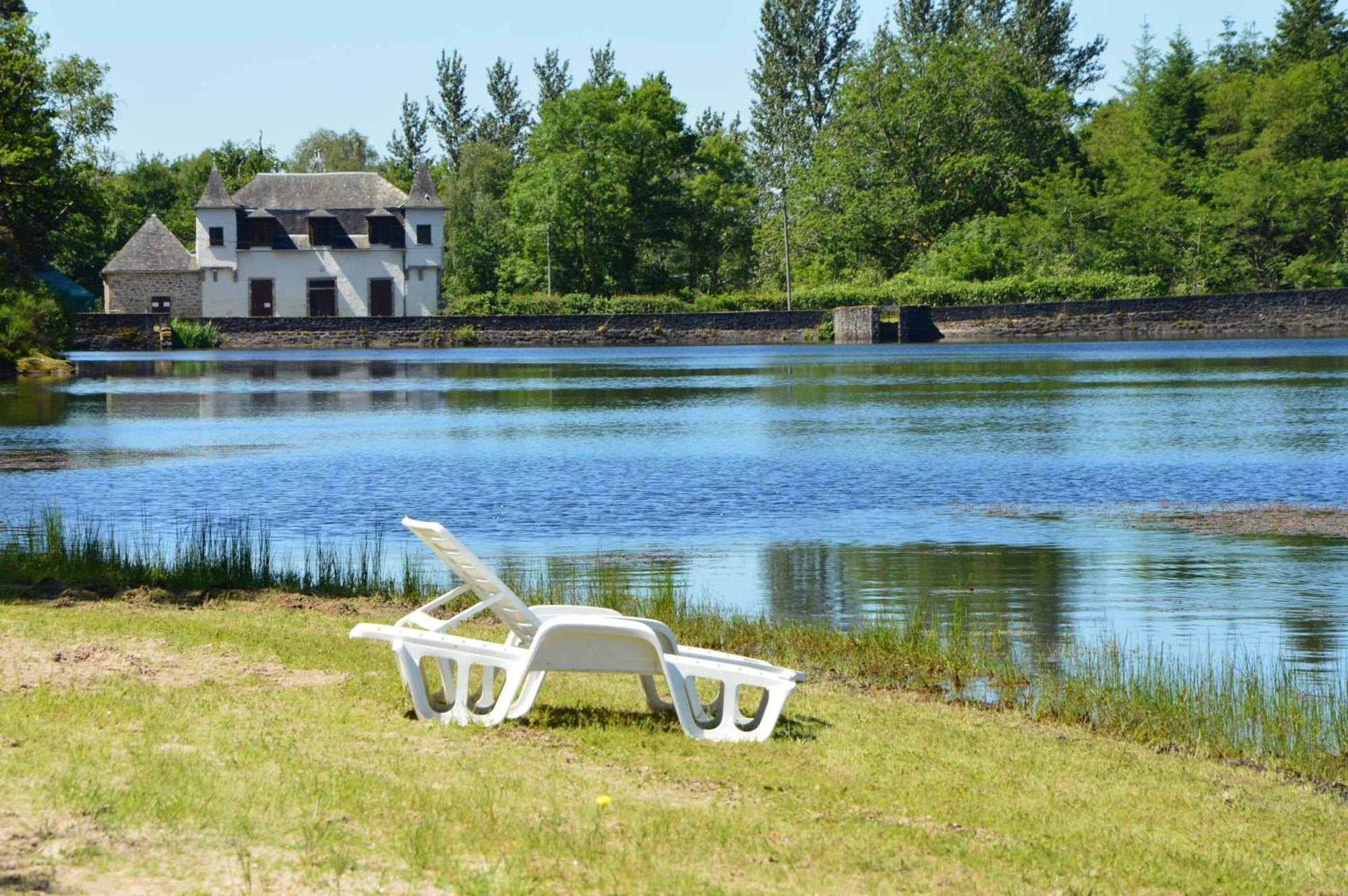 Domaine Des Etangs De Taysse Hotell Espagnac Eksteriør bilde